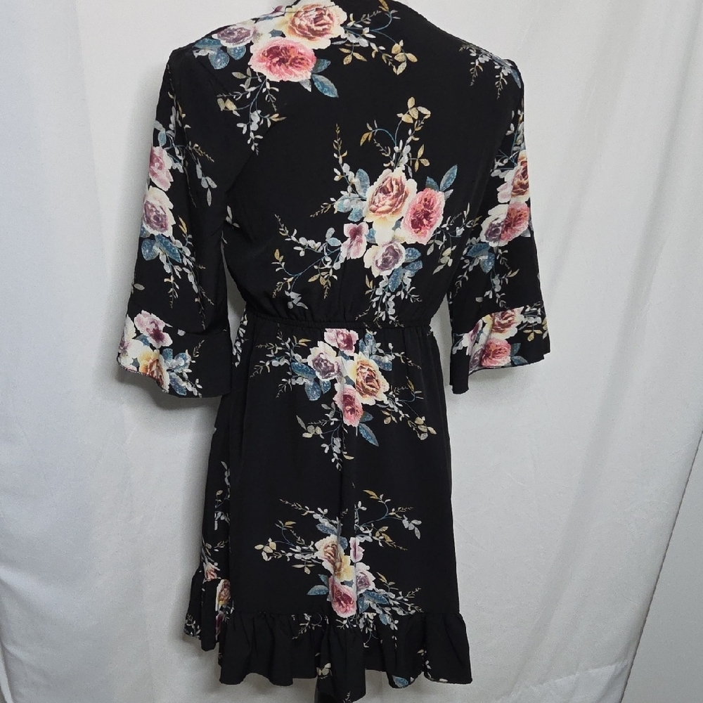 Women's XS SHEIN Black Floral Mini Dress - Picture 3 of 7
